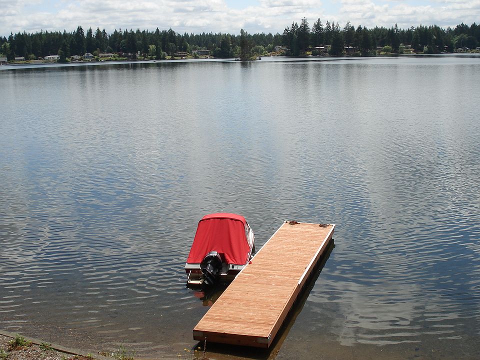 2nd image of 1640 E Island Lake Dr