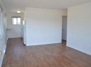 1039 Sheridan Rd APT 1, Winthrop Harbor, IL 60096