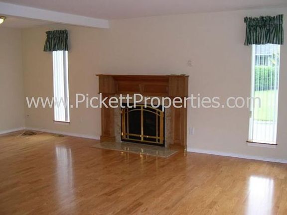 2nd image of 4700 NW Wilkes St