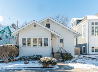 19 N Main St, Naperville, IL 60540