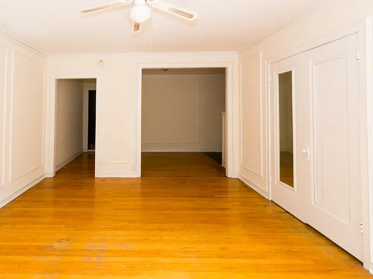 1211 W Elmdale #L2 — Photo 11