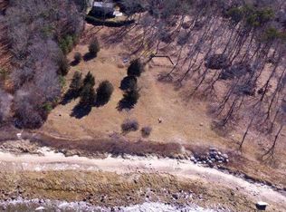 410 Wings Neck Rd, Pocasset, MA 02559