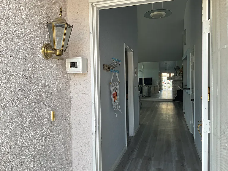 417 Cherry Meadows Ct — Photo 5
