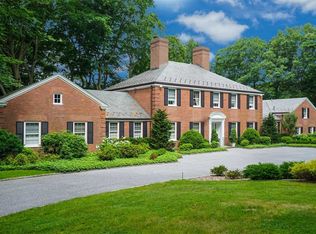 147 Heather Ln, Mill Neck, NY 11765