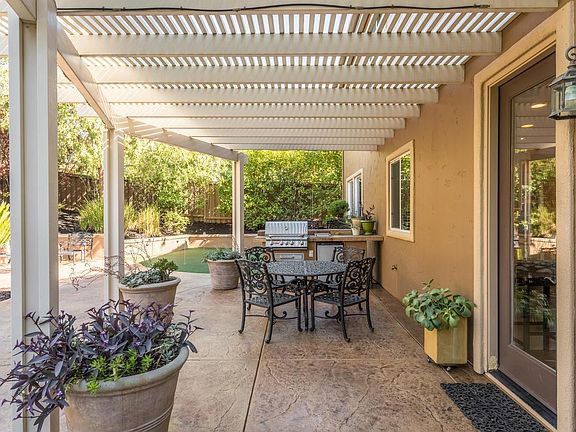 5th image of 2073 Tarbolton Cir