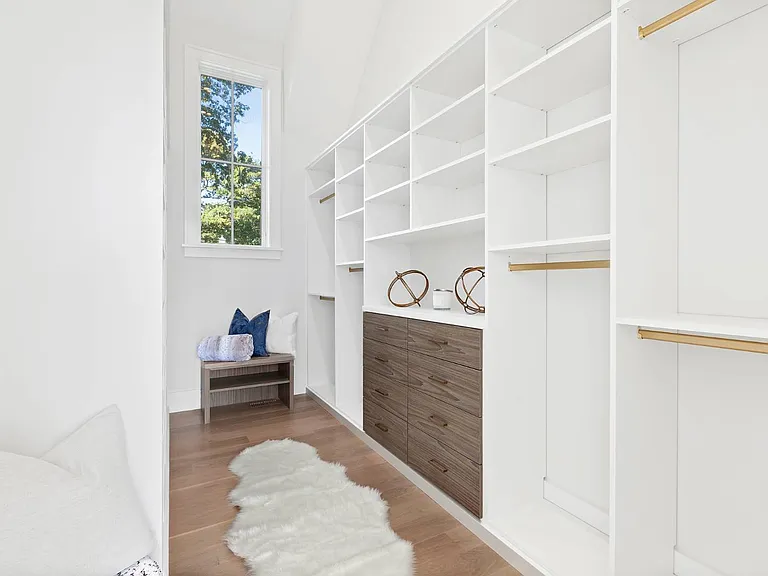 8 Greenway Dr — Photo 15
