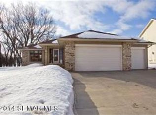 1984 Fieldstone Rd SW, Rochester, MN 55902