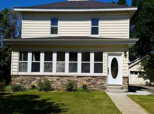 213 2nd Ave NW, Kenmare, ND 58746