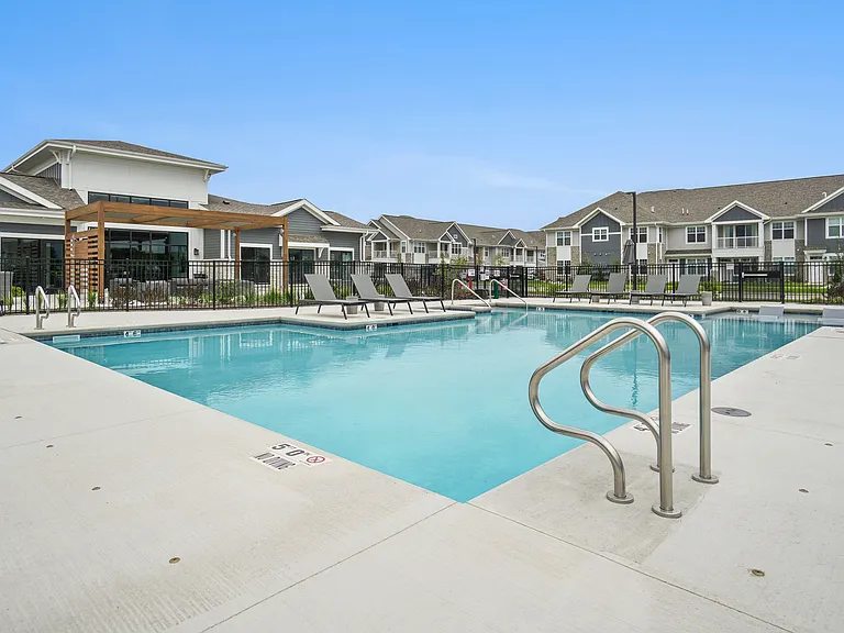 Seasons at Plainfield Resort Style Pool