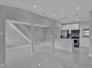 650 E Dayton Cir, Fort Lauderdale, FL 33312