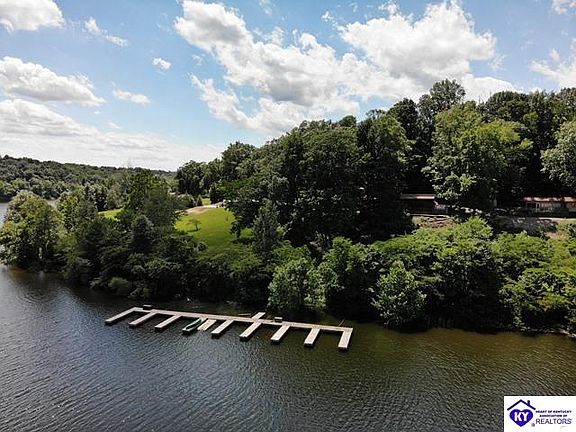 2nd image of 111 Hornback Mill Ln