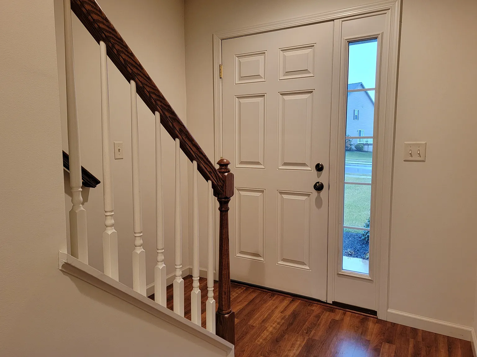 3 bed, 2.5 bath, 1416 sqft, $1,750 — Photo 2