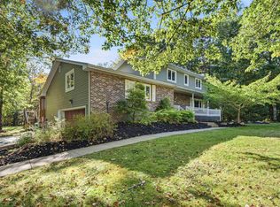 18 Sandstone Ave, Fall River, NS B2T1P5