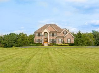 410 Watch Hill Ln, Louisville, KY 40245
