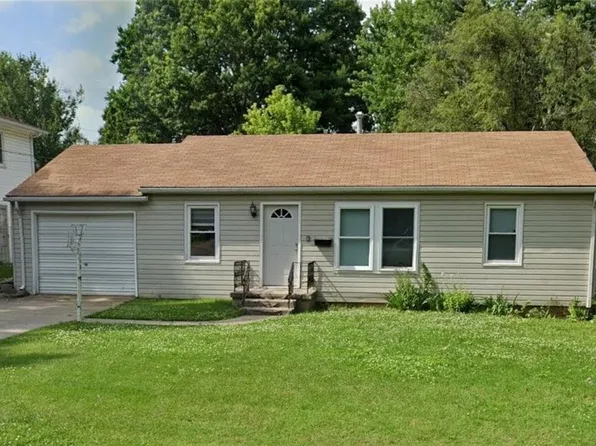 411 W North St, Warrensburg, MO 64093