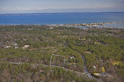 1st image of 501 Montauk Hwy