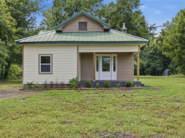 357 Donkey Ln, Fort Gibson, OK 74434