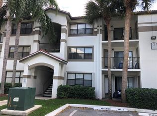 620 S Park Rd #142, Hollywood, FL 33021