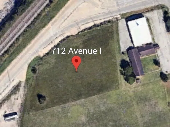 712 Avenue I, Rosenberg, TX 77471