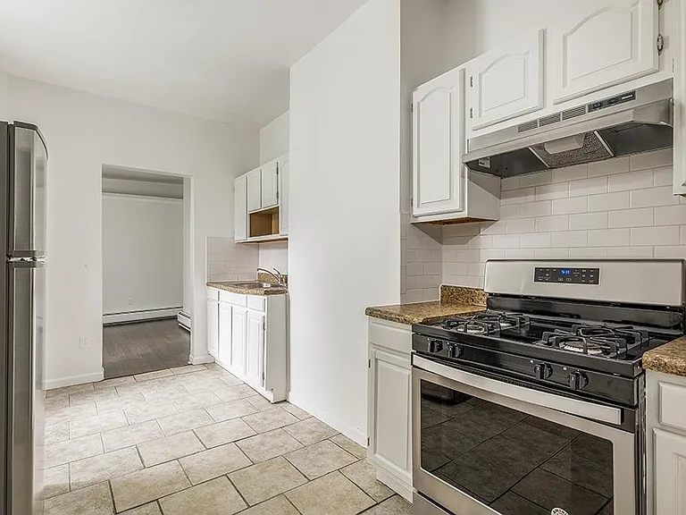 69 Belmont Ave #2 — Photo 7