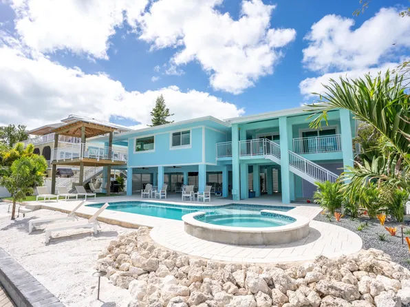 398 70th St, Marathon, FL 33050