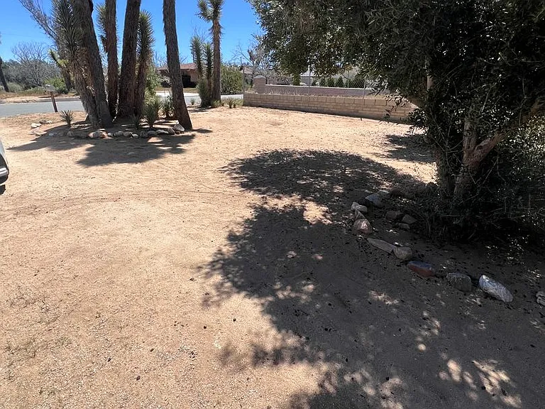7634 Fox Trl #B — Photo 2