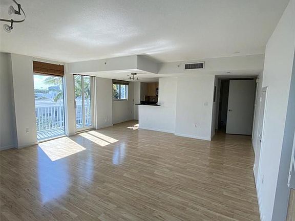 2nd image of 7600 Collins Ave #4-6