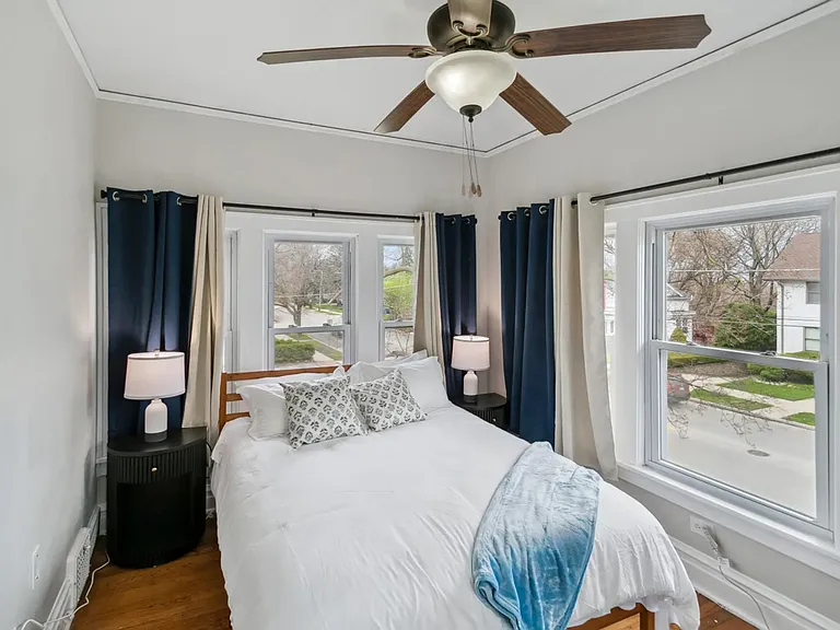 522 N Sheridan Rd #2 — Photo 20