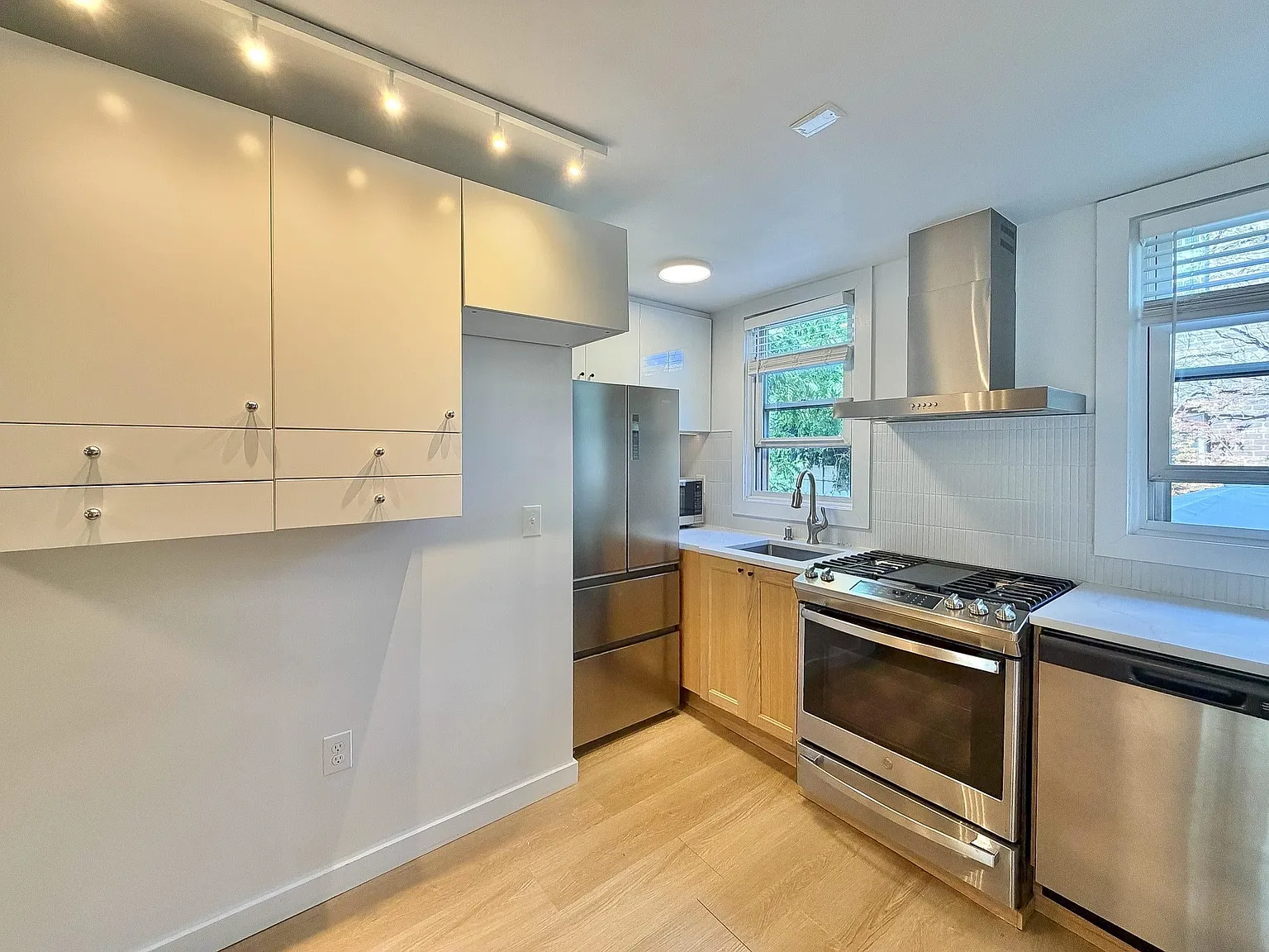 Apartment, JC Downtown, NJ, 07302 — Photo 1