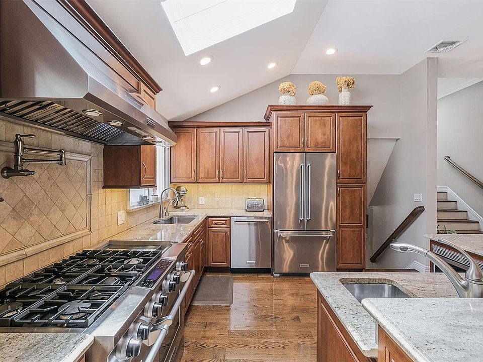 2064 Stratford Drive, Westbury, NY 11590 Zillow