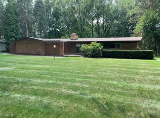 5600 Crabtree Rd, Bloomfield Hills, MI 48301