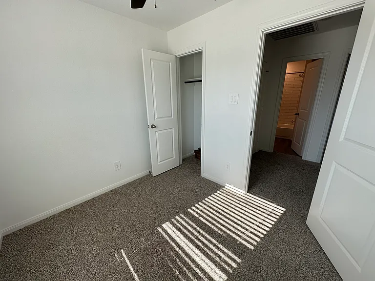 16737 N Marie Village Dr — Photo 17
