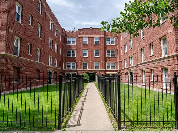 4th image of 4730-4744 N Whipple St #4744-3A