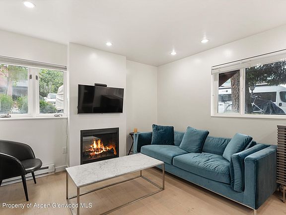 2nd image of 805 E Cooper Ave APT 2