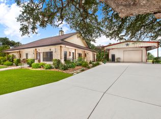 993 County Road 352, La Vernia, TX 78121