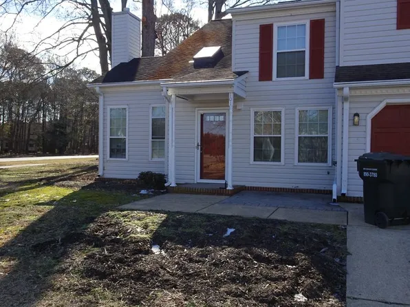 101 Seekright Dr, Yorktown, VA 23693