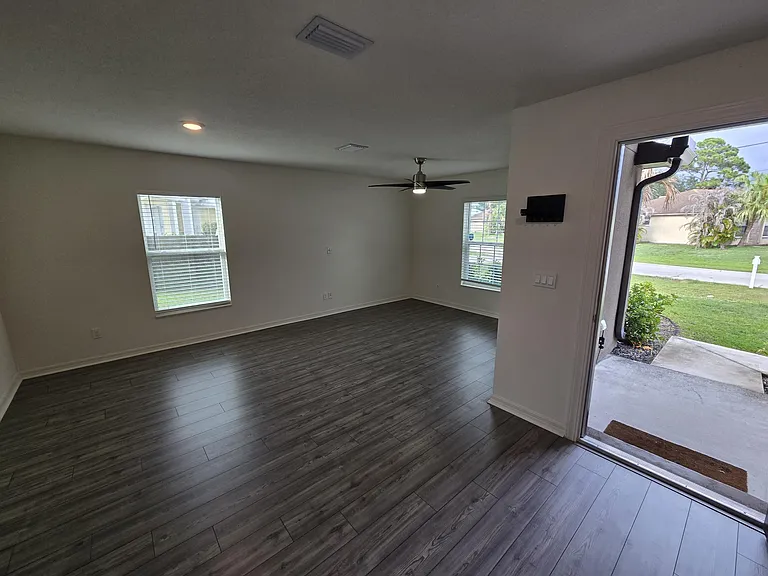 2198 SW Algiers St — Photo 19