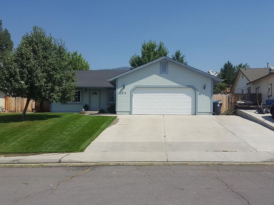1st image of 915 Shadow Mountain Dr