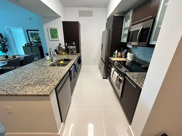 951 Brickell Ave #2011 — Photo 8