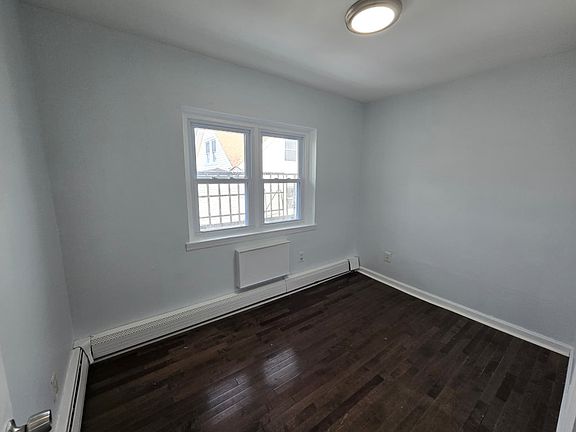 4th image of 479 Roseville Ave APT 22
