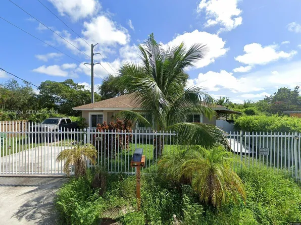 8297 NW 12th Pl, Miami, FL 33147
