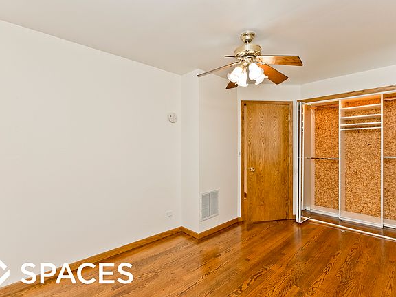 3rd image of 1351 W Melrose St #_1f
