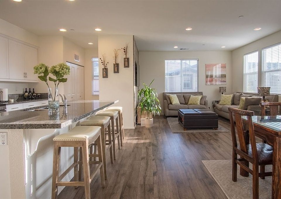 1st image of 5458 San Roberto