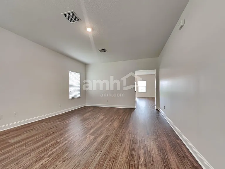 3282 Roundabout Dr — Photo 5