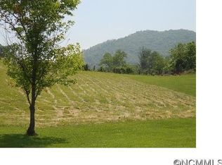 39 Grace Ridge Rd, Waynesville, NC 28786