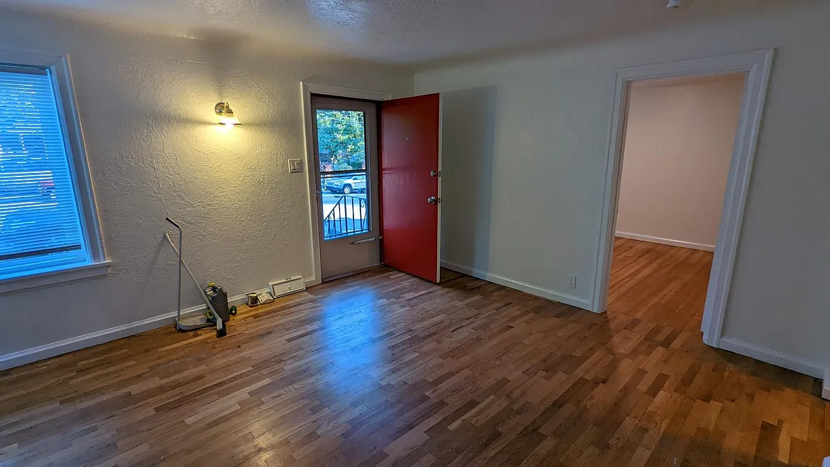 Building Photo - 404 NE 92nd St