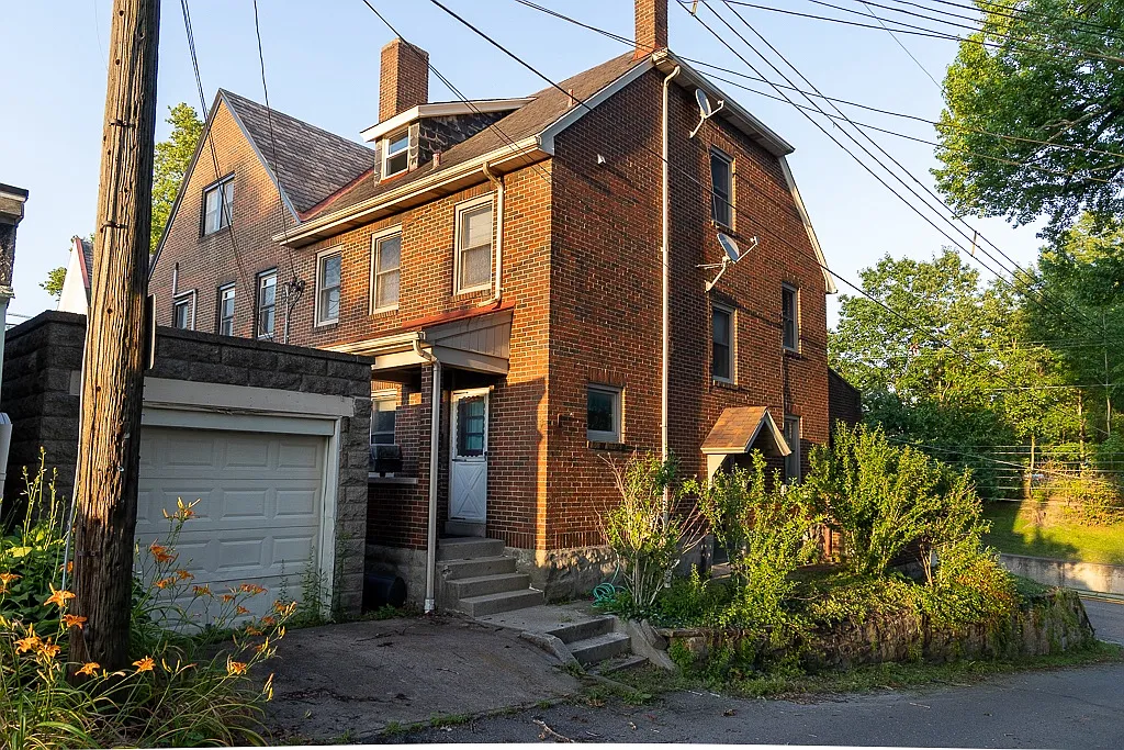 Building Photo - 55 N Balph Ave
