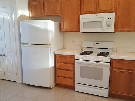 4th image of 1610 Ann Arbor Ct