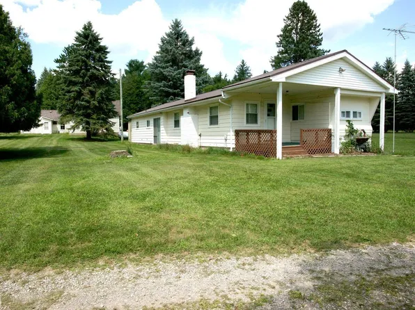 4540 Lee Hill Rd, Mayville, MI 48744