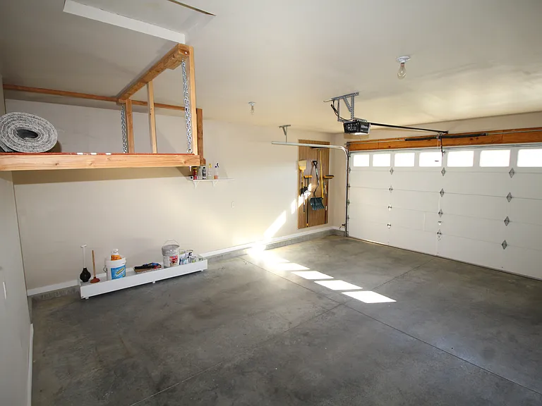 507 Roundhouse Dr — Photo 12